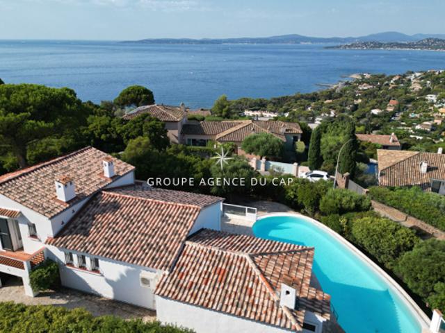 LES ISSAMBRES, VILLE TRES BELLE VUE MER, 4 CHAMBRES GARAGE ET PISCINE, TERRAIN DE 1225M²