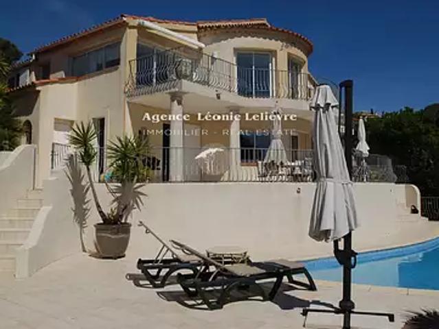 Les Issambres 83380 Achat / Vente maison 6 pièces t6 piscine parking