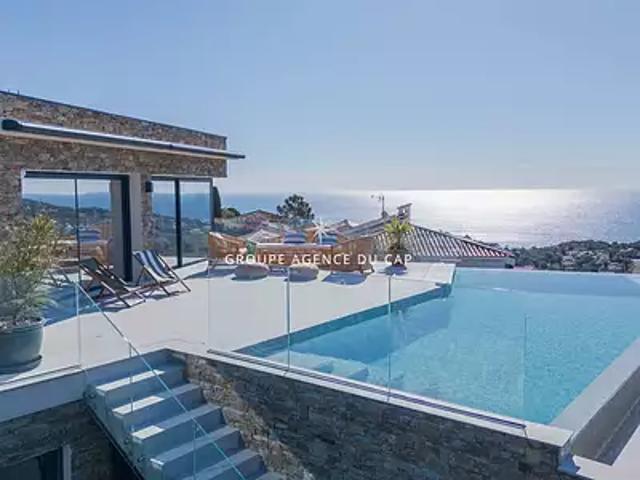 Les Issambres 83380 Achat / Vente maison 7 pièces t7 piscine cave
