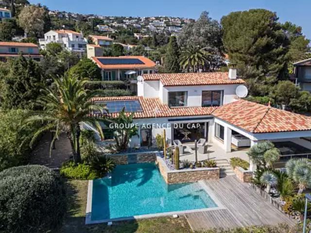 Les Issambres 83380 Achat / Vente maison 8 pièces t8 au dernier étage piscine