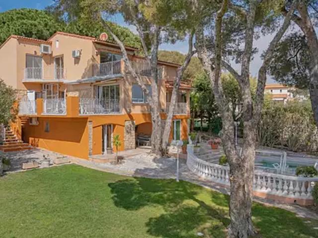 Les Issambres 83380 Achat / Vente maison 8 pièces t8 piscine