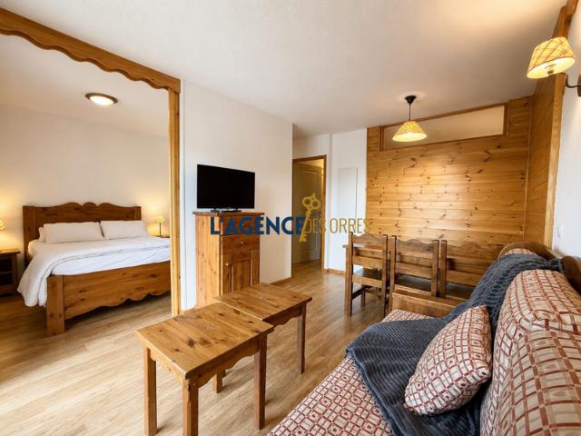 Les Orres 1800 Appartement T3 Calme Centre station et Skis a