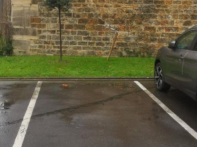 Les Lilas Location Parking / Garage 93