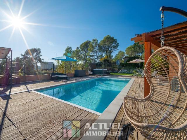 Les Matelles – A louer Villa de charme avec piscine et vue dominante sur la garrigue