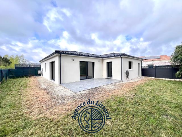 Les Mathes maison récente de plain pied avec jardin
