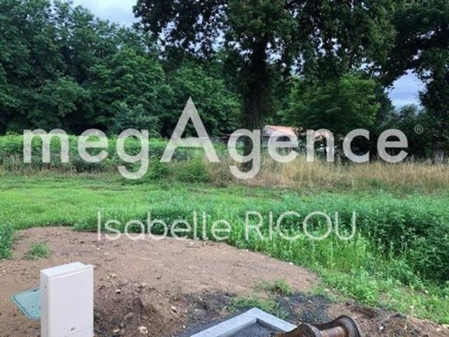 LES MATHES, TERRAIN A BATIR 400m² viabilisé