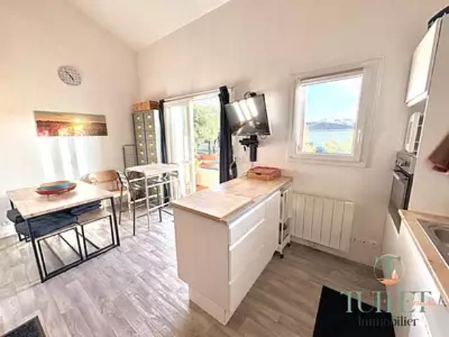 Les Mathes 17570 Achat / Vente appartement 3 pièces t3 au dernier étage parking