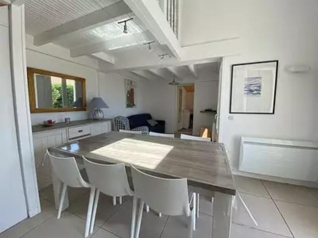 Les Mathes 17570 Location maison 4 pièces t4 au dernier étage