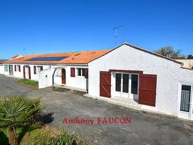Les Magnils Reigniers 85400 Achat / Vente maison 6 pièces t6 jardin