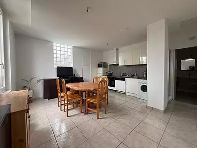 Les Mureaux 78130 Achat / Vente appartement 3 pièces t3 au dernier étage cave