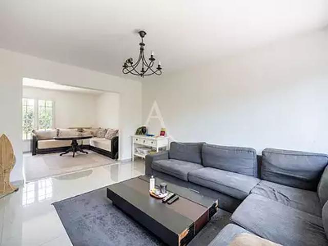 Les Mureaux 78130 Achat / Vente maison 7 pièces t7 au dernier étage terrasse