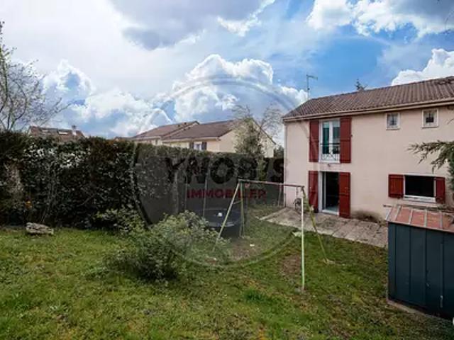 Les Mureaux 78130 Achat / Vente maison 5 pièces t5 au dernier étage