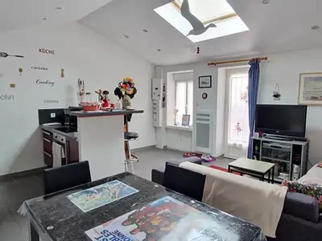 Les Sables d'Olonne 85100 Achat / Vente maison 2 pièces t2 au dernier étage