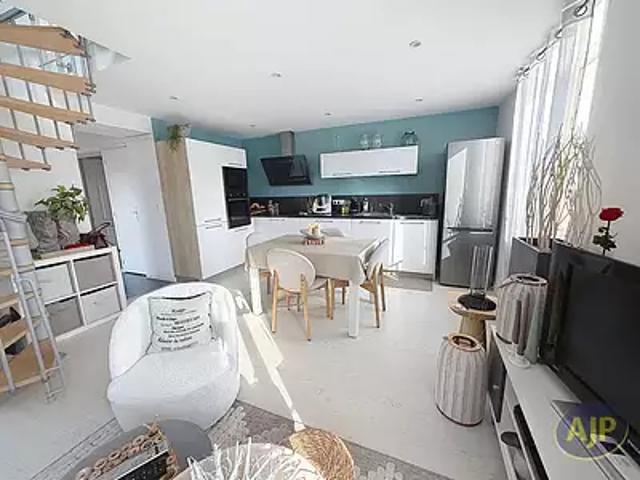 Les Sables d'Olonne 85100 Achat / Vente maison 3 pièces t3 au dernier étage