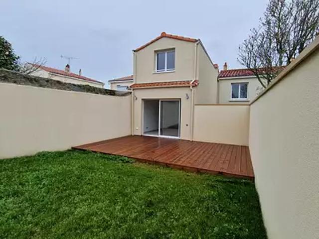 Les Sables d'Olonne 85100 Achat / Vente maison 3 pièces t3 au dernier étage
