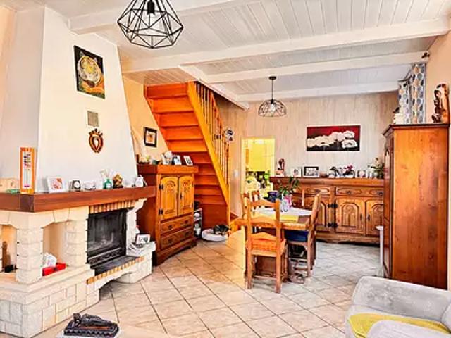 Les Sables d'Olonne 85100 Achat / Vente maison 4 pièces t4 au dernier étage