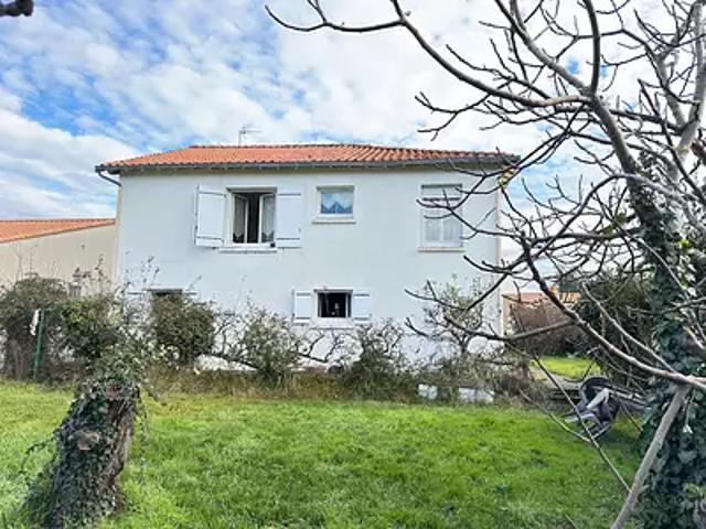 Les Sables d'Olonne 85100 Achat / Vente maison 6 pièces t6 au dernier étage