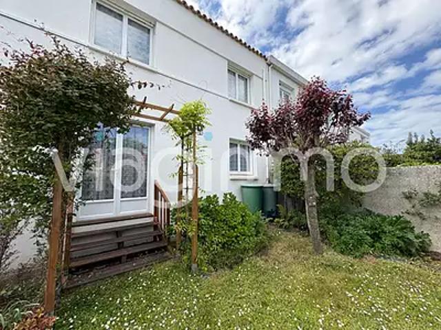 Les Sables d'Olonne 85100 Achat / Vente maison 6 pièces t6 au dernier étage cave