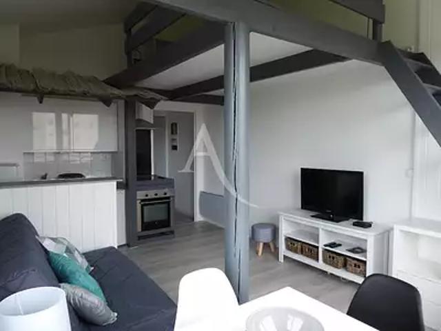 Les Sables d'Olonne 85100 Location appartement 1 pièce t1 au dernier étage