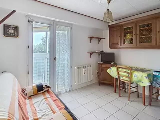 Les Sables d'Olonne 85100 Location appartement 2 pièces t2 au dernier étage