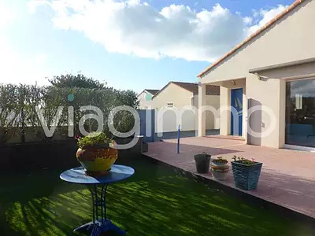 Les Sables d'Olonne 85180 Achat / Vente maison 4 pièces t4 au dernier étage cave