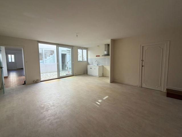 LES SABLES D'OLONNE CENTRE VILLE MAISON 168 M² 4 CHAMBRES 2 GARAGES