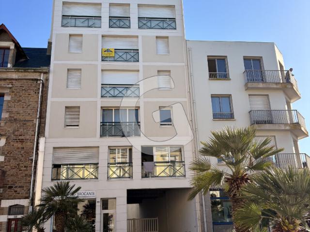 Les Sables d'Olonne A LOUER APPARTEMENT TYPE 2 PLEIN CENTRE