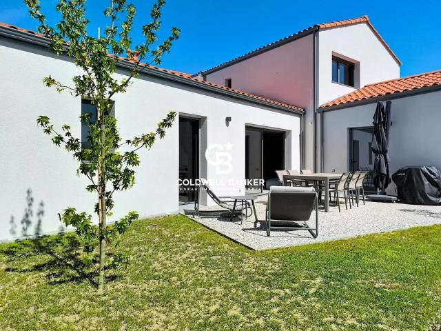 Les Sables d'Olonne Maison neuve de standing 130 m² Proc. 129m² Château d'Olonne