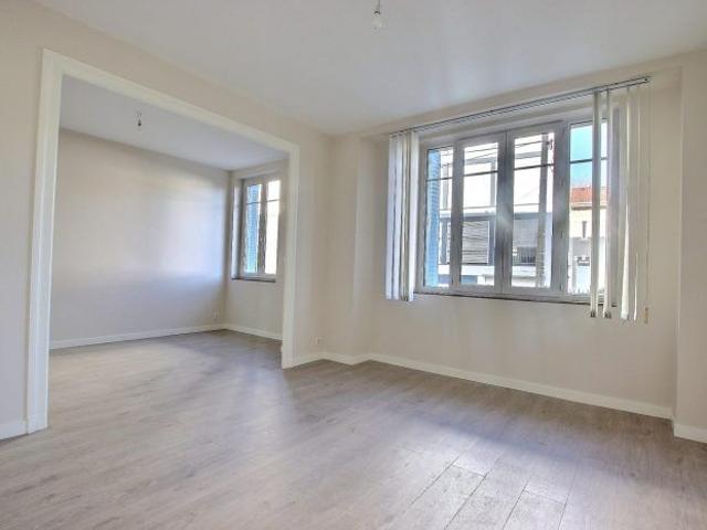 Les Salins T3 RENOVE AVEC GARAGE ET BALCON