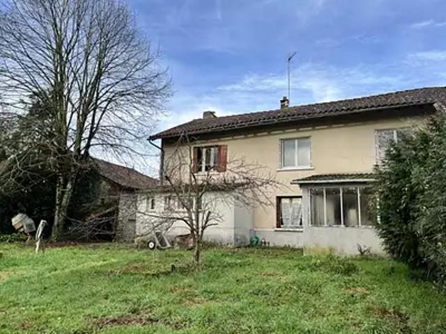 Les Salles Lavauguyon 87440 Achat / Vente maison 8 pièces t8 parking