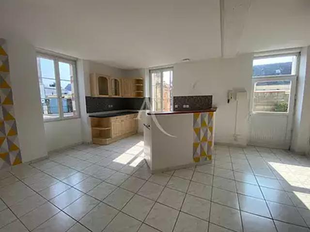 Les Ponts de Cé 49130 Location appartement 3 pièces t3 cave parking