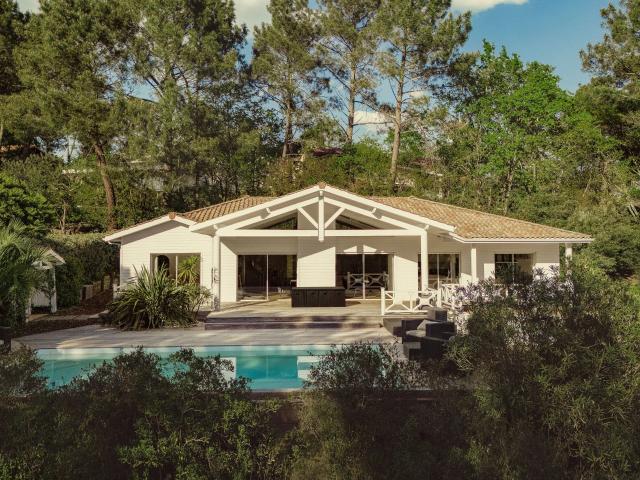 Les Portes de l'Océan Villa familiale avec piscine et vue sur la forêt – 5 chambres