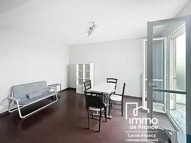 Les Pavillons sous Bois 93320 Achat / Vente appartement 1 pièce t1 au dernier étage