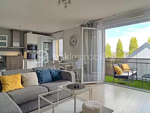 Les Pavillons sous Bois 93320 Achat / Vente appartement 3 pièces t3 au dernier étage