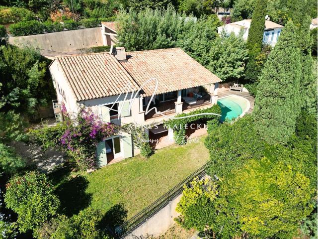 Les Parcs De Cavalaire Tres Belle Vue Sur La Mer Et Proximit. 224m² Cavalaire sur Mer