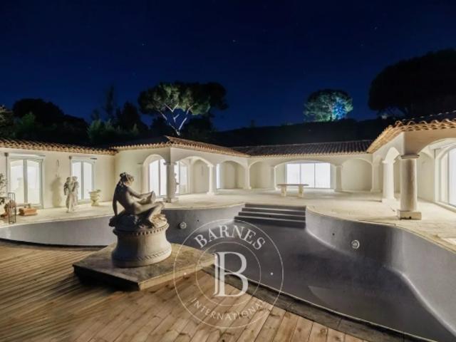 Les Parcs de Mougins Luxueuse propriété rénovée de plain pied