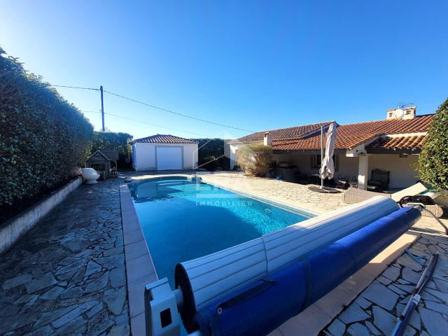 LES PENNES MIRABEAU Quartier Darbousset Maison T5 de 140 m2 avec piscine et extérieur
