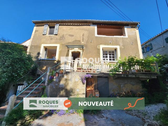 Les Plans, Maison de village avec terrasse et jardin !