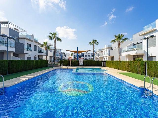 Maymar les presenta este acogedor bungalow, ubicado en Pilar. 62m² Pilar de la Horadada