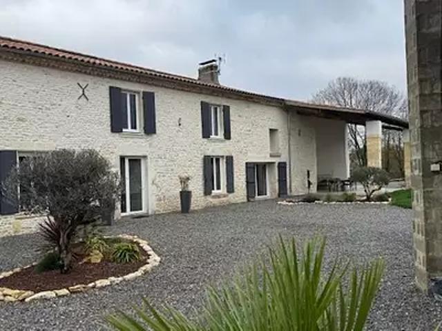 Les Touches de Périgny 17160 Achat / Vente maison 7 pièces t7 piscine terrasse