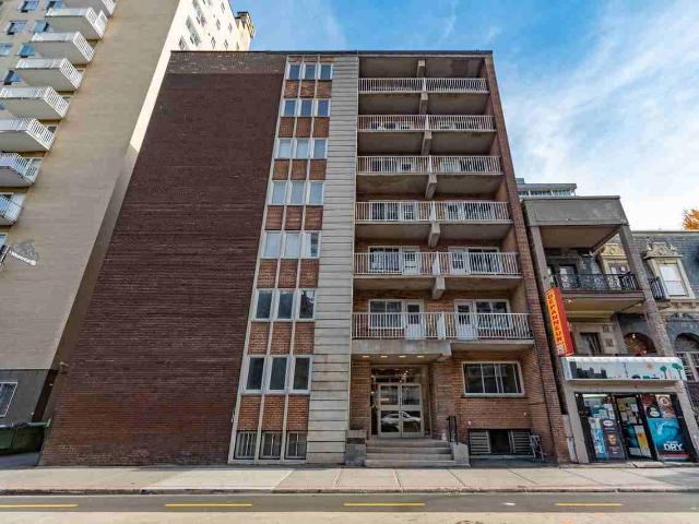 Les Tours d'Auteuil Studio Apartment for Rent at 2166 Boul De Maisonneuve E, Montréal, QC H2K None Sainte Marie