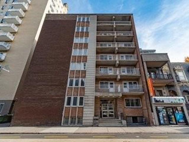 Les Tours d'Auteuil Studio Apartment for Rent at 2166 Boul De Maisonneuve E, Montréal, QC H2K None Sainte Marie