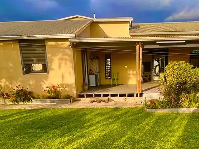 Les Trois Bassins 97426 Achat / Vente maison 4 pièces t4 au dernier étage