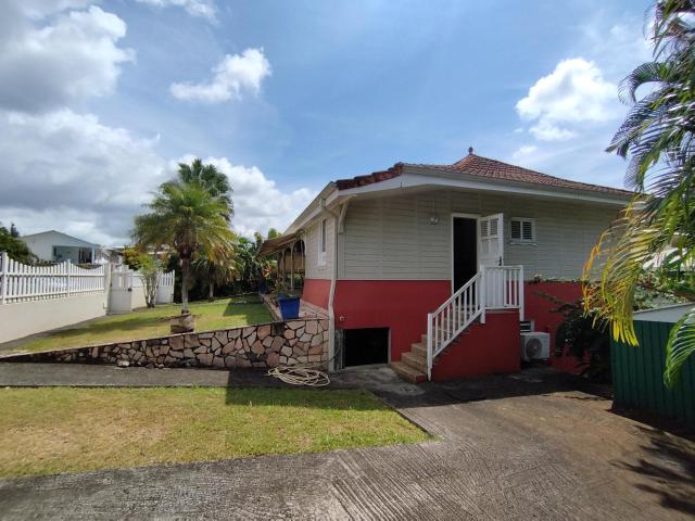 Les Trois Îlets Vente Maison 97