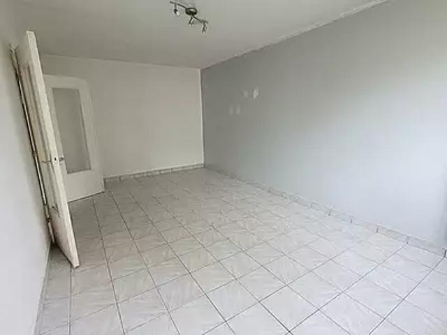 Les Ulis 91940 Achat / Vente appartement 2 pièces t2 cave parking