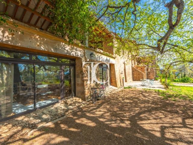 LES VANS MAS DU XVIIIEME 5536M² DE TERRAIN 270M² HABITABLES