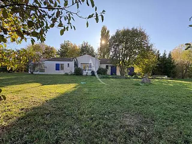 Les Velluire sur Vendée 85770 Achat / Vente maison 5 pièces t5 au dernier étage