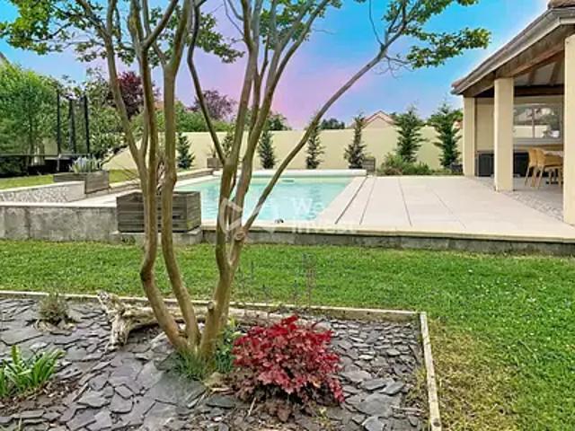 Lescar 64230 Achat / Vente maison 6 pièces t6 piscine terrasse