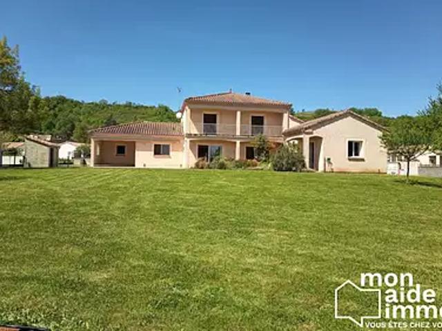 Lescure d'Albigeois 81380 Achat / Vente maison 7 pièces t7 terrasse parking