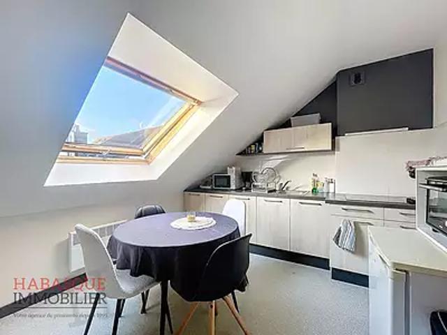 Lesneven 29260 Location appartement 2 pièces t2 au dernier étage